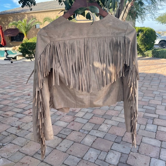 Tan fringed jacket - Picture 2 of 3